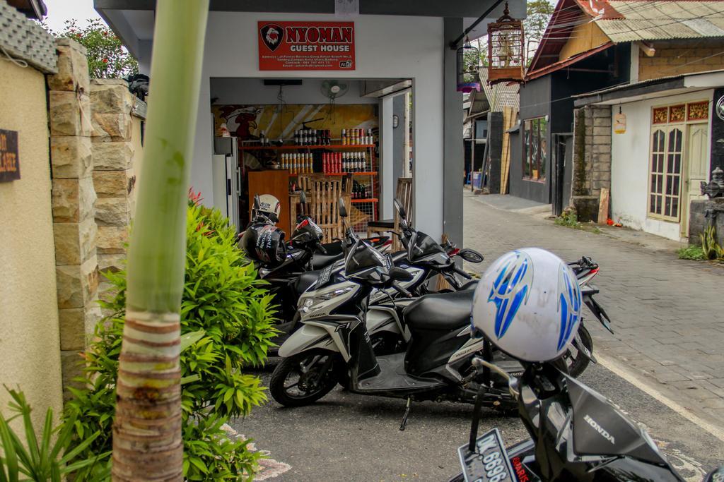 Nyoman Guesthouse Canggu Exteriör bild