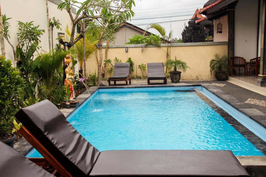 Nyoman Guesthouse Canggu Exteriör bild